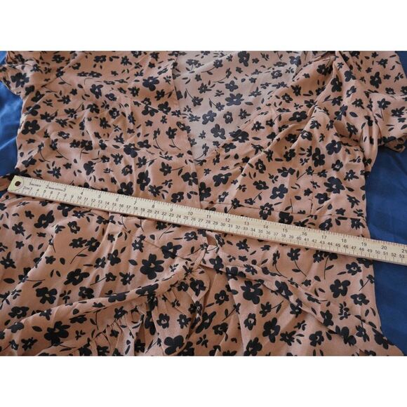 Women's Brown Wrap V Neck Floral Dress with Ruffles M #1656-A4 - Picture 6 of 9